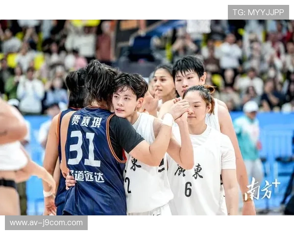 广东篮球足球双双夺冠展现广东体育崛起新势头助力全省体育发展